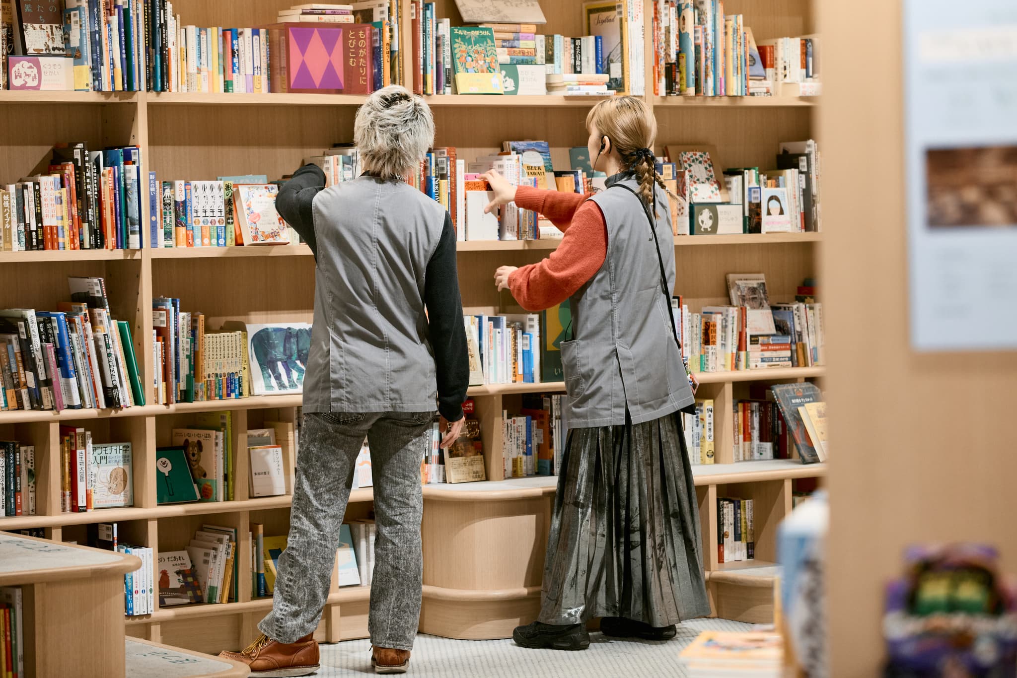 BUNKITSU TOKYO ブンキツトウキョウという企業のオーダーメイド制服（ユニフォーム）の事例画像