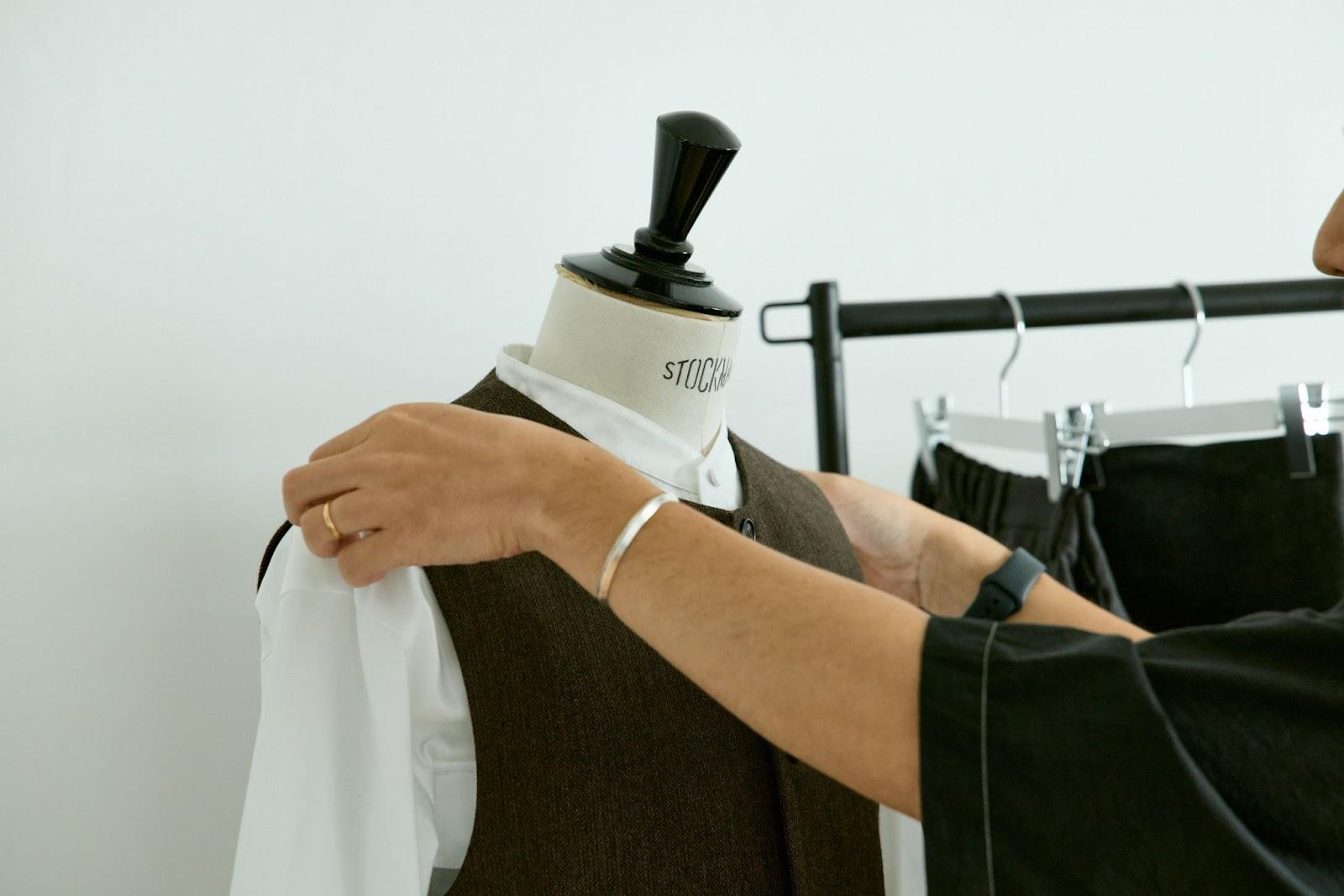 オリジナル制服でブランド価値をデザインする｜おしゃれなオーダーメイドユニフォーム制作事例